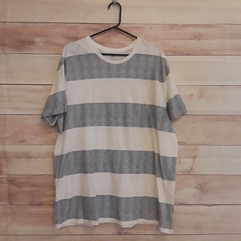 3 for $15 - Old Navy Striped Mens Tee XXL